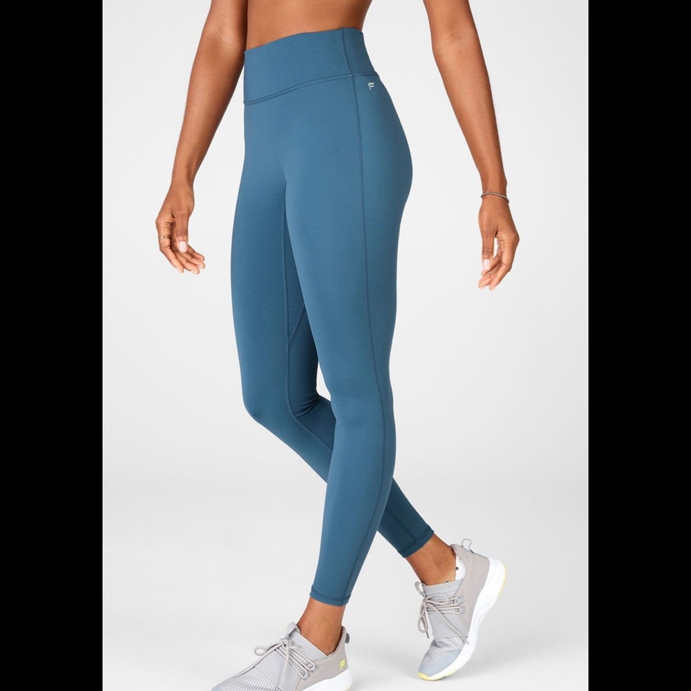 Fabletics Anywhere High-Waisted Pureluxe Plum Leggings Size Medium